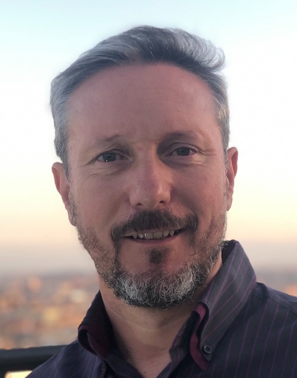 Luis Ángel Saúl: “Queremos que la ‘Revista de Psicoterapia’ entre en la Champions League de las revistas científicas”